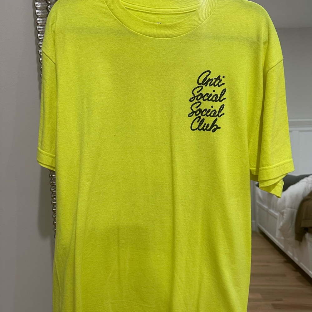 Anti Social Social Club t-shirt .size large